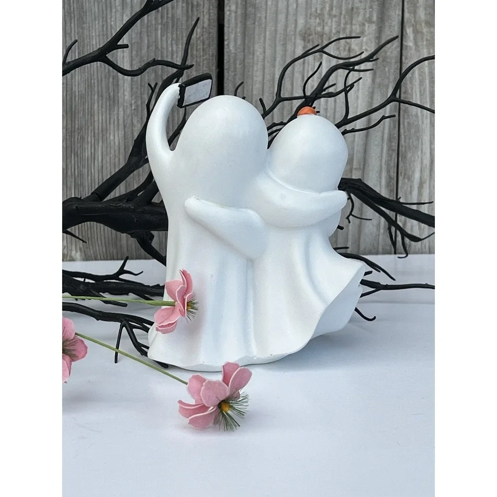 Cute Selfie Ghost Resin Halloween Ornament 7 in New